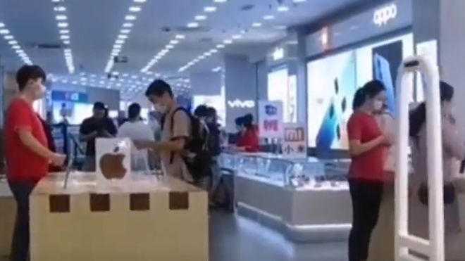 手机靠什么盈利有大众不知道的副业？尊龙凯时链接手机店一周卖不了几部